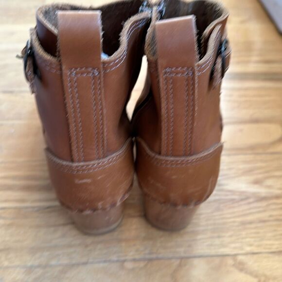 No. 6 EU 37 US 6.5 5" Leather Clog Buckle Boot on Mid Heel in Honey great cond - Picture 4 of 9